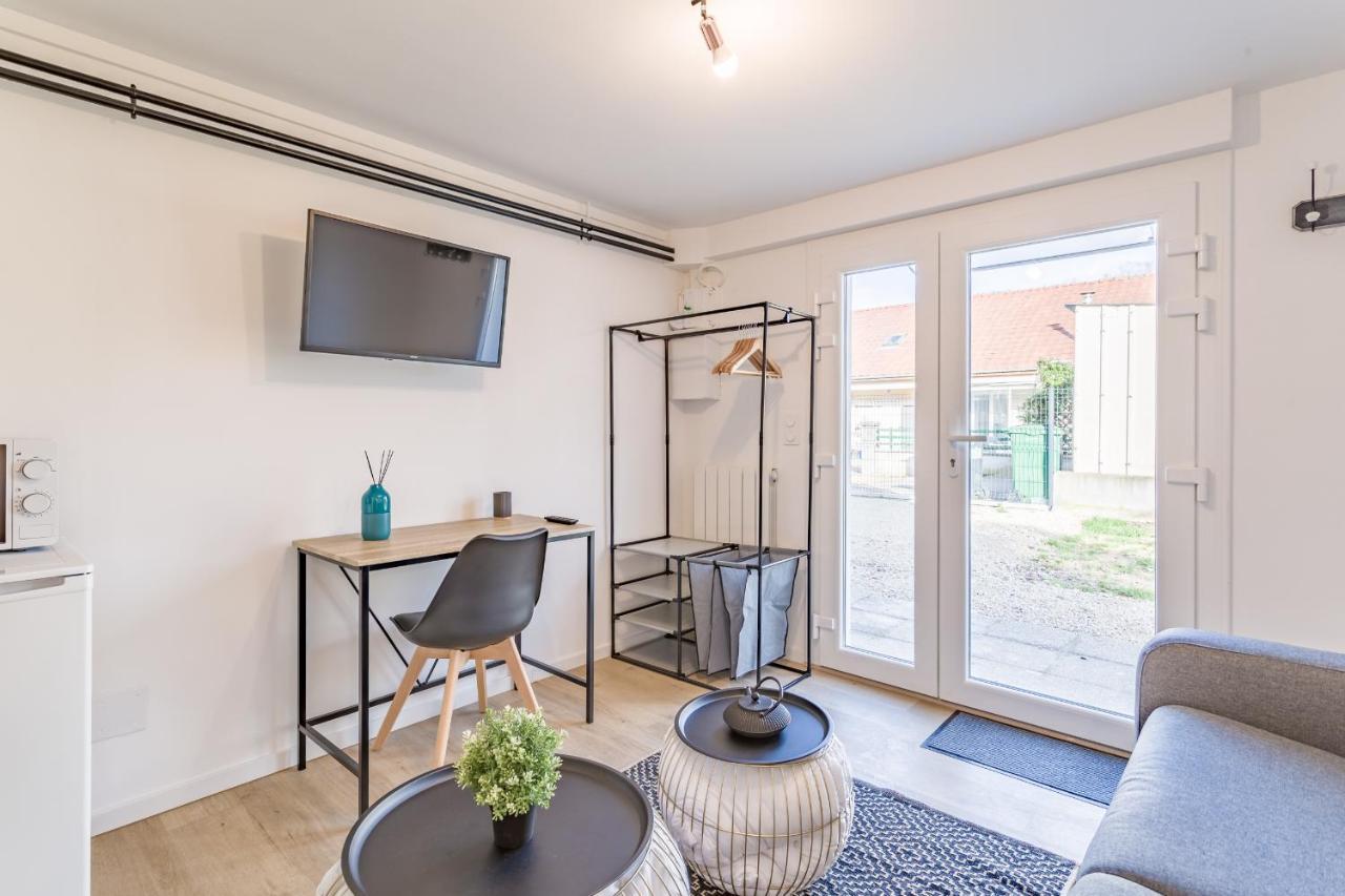 Le Studio Providence - Parking Prive - Terrasse Troyes Buitenkant foto